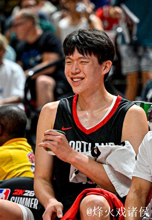 杨瀚森被斯普利特誉为传球高手 杨瀚森被斯普利特誉为传球高手